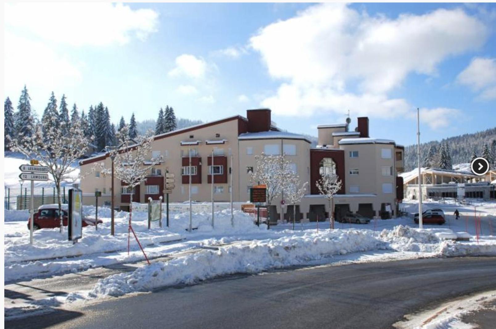 La Serre - Centre du village - Départ des pistes de fond et Skibus à 50m Prémanon Extérieur photo